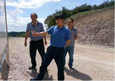 富民县委常委、政法委书记杨少维调研挂钩联系重点项目